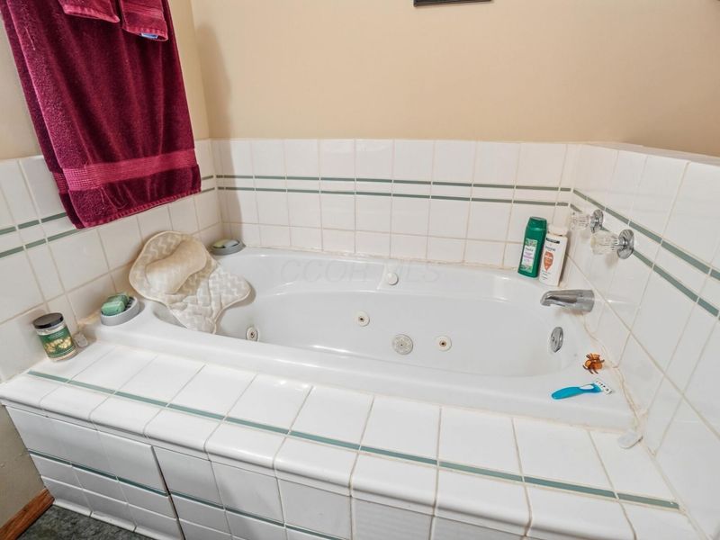 10575 Fitzgerald Outlet Street , Mount Sterling, OH 43143 Photo 24