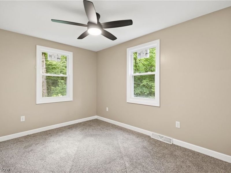 17366 Market Street, Lake Milton, OH 44429 Photo 7
