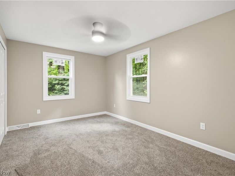 17366 Market Street, Lake Milton, OH 44429 Photo 9