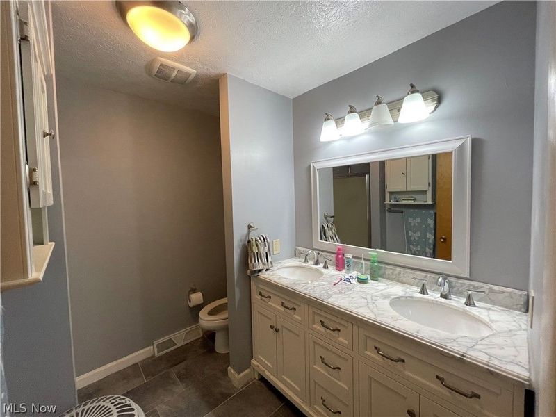 7947 Orianna Street, Brecksville, OH 44141 Photo 17