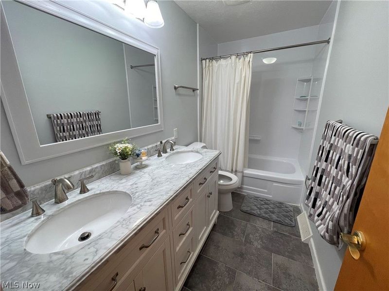 7947 Orianna Street, Brecksville, OH 44141 Photo 21