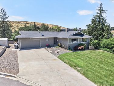 1415 Roza Vista, Prosser, WA 99350