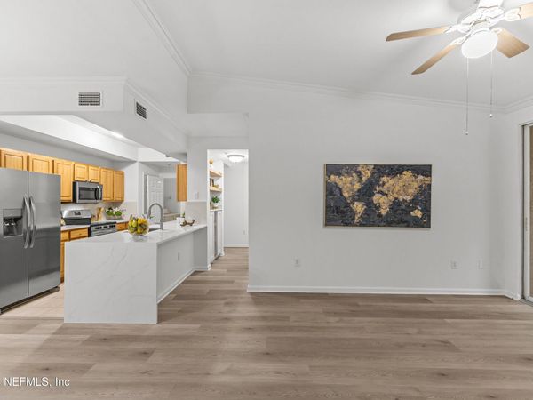 10075 GATE Parkway N, Unit 213, Jacksonville, FL 32246