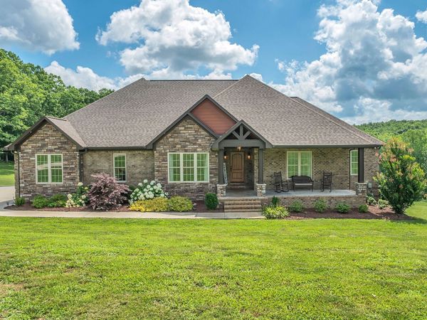 172 Tad Cir , Leoma, TN 38468