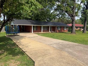 101 Westwood Dr., Booneville, MS 38829