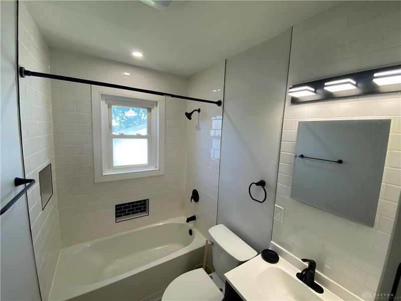 4037 Reading Road, Dayton, OH 45420 Photo 13