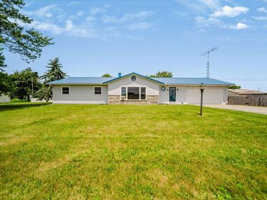 2060 Marion Williamsport Road E, Marion, OH 43302