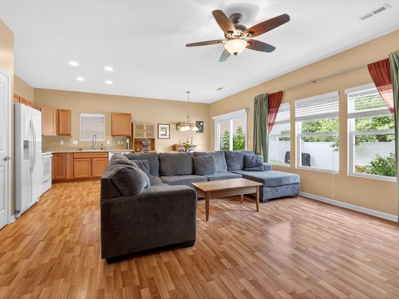 6258 Maple Glen Drive, Columbus, OH 43230 Photo 4
