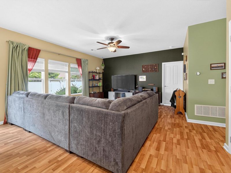 6258 Maple Glen Drive, Columbus, OH 43230 Photo 5