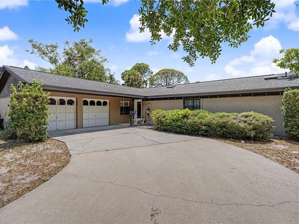 8314 W HIAWATHA STREET , TAMPA, FL 33615