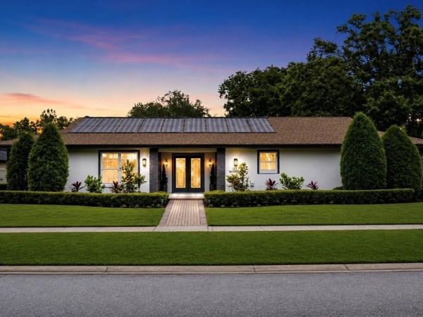 13325 GOLF CREST CIRCLE, TAMPA, FL 33618