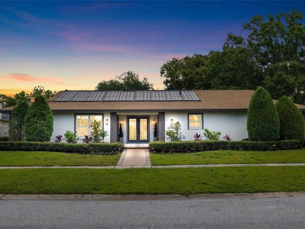 13325 GOLF CREST CIRCLE, TAMPA, FL 33618