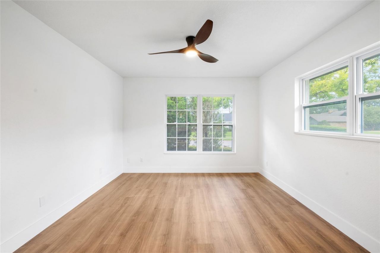 13325 Golf Crest Circle, Tampa, FL 33618 Photo