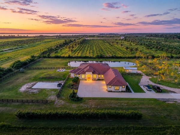 2240 CANAL STREET, OVIEDO, FL 32765