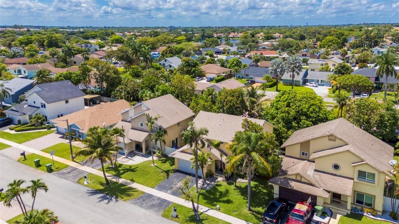 9601 SW 9th Court , Pembroke Pines, FL 33025 Photo