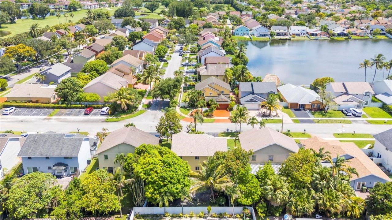 9601 SW 9th Court , Pembroke Pines, FL 33025 Photo
