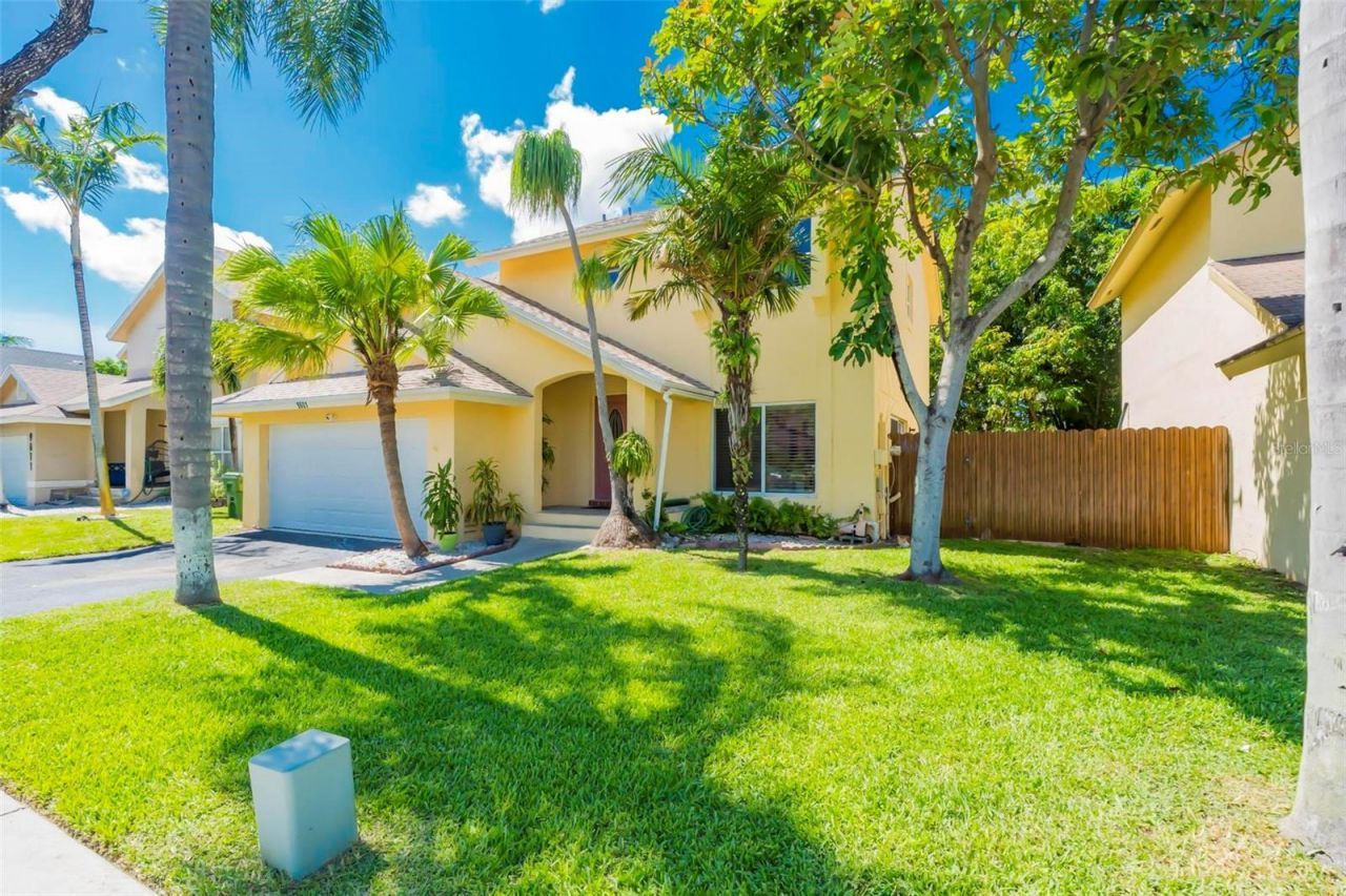 9601 SW 9th Court , Pembroke Pines, FL 33025 Photo