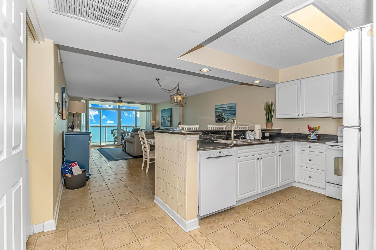 2001 S Ocean Blvd.  Photo 9
