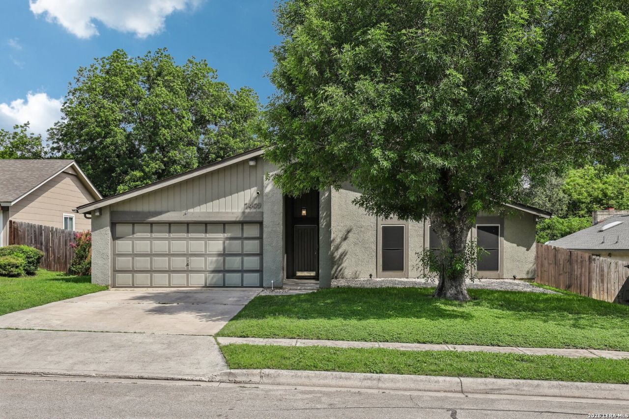 7409 Oak Marsh St, Live Oak, TX 78233 Main Photo