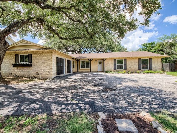 1111 GREY OAK DR, San Antonio, TX 78213