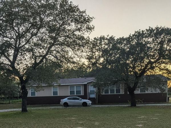 550 AVERY CIR, Poteet, TX 78065