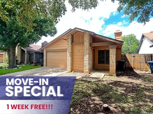 9633 IVY BEND ST, San Antonio, TX 78250