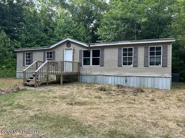 965 Flag Lake Rd , Sarah, MS 38665