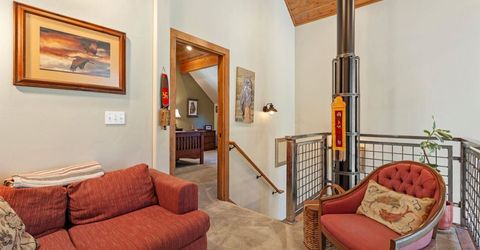 305 Mountain View Road, Calpine, CA 96124 Photo