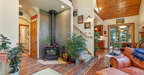 305 Mountain View Road, Calpine, CA 96124 Photo