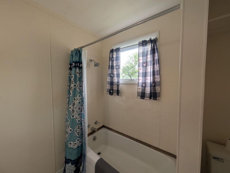 123 E Main Street , Somerset, OH 43783 Photo 8