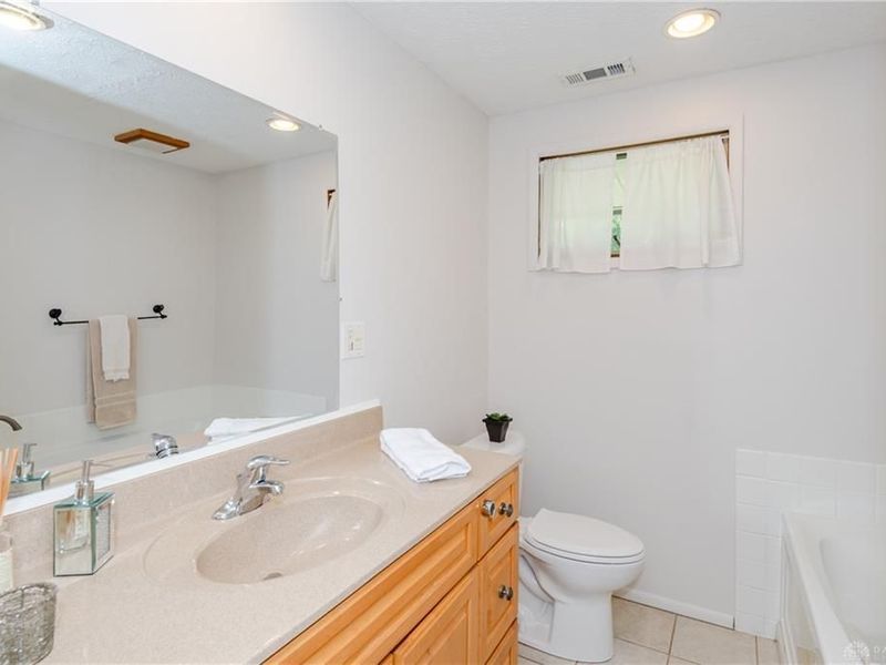 77 Lammers Avenue, Washington Township, OH 45459 Photo 36