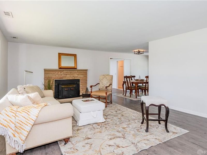 77 Lammers Avenue, Washington Township, OH 45459 Photo 8
