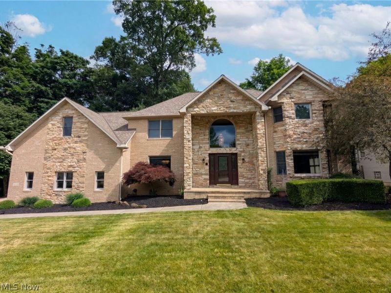 7550 James Drive, North Royalton, OH 44133 Photo 1