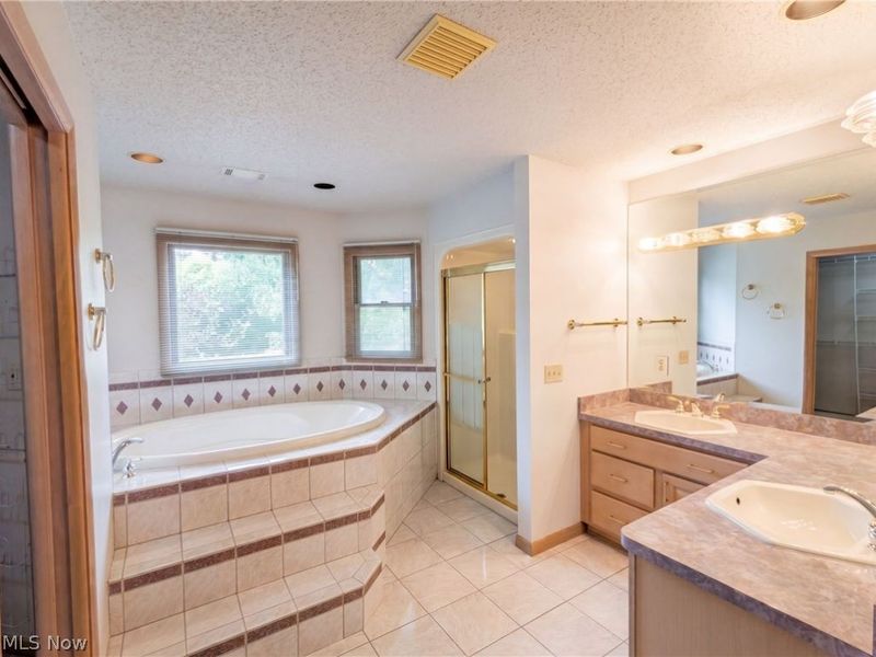 7550 James Drive, North Royalton, OH 44133 Photo 19