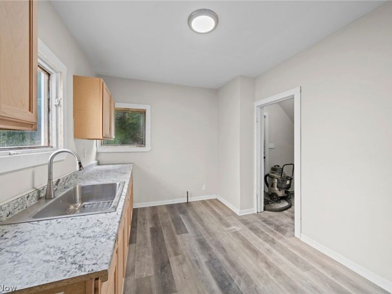 12617 Imperial Avenue, Cleveland, OH 44120 Photo 8