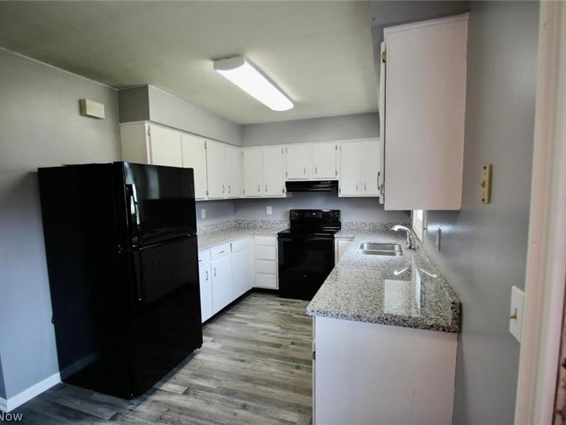 300 Northland Drive, Medina, OH 44256 Photo 4