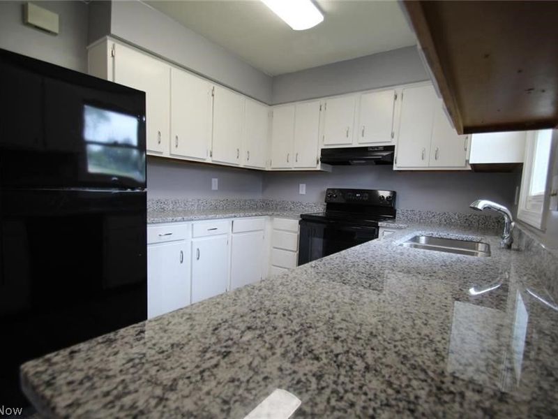 300 Northland Drive, Medina, OH 44256 Photo 5