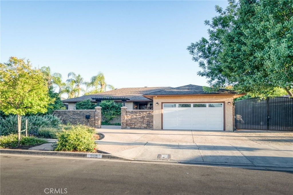 2515 E Los Altos, Fresno, CA 93710 Main Photo