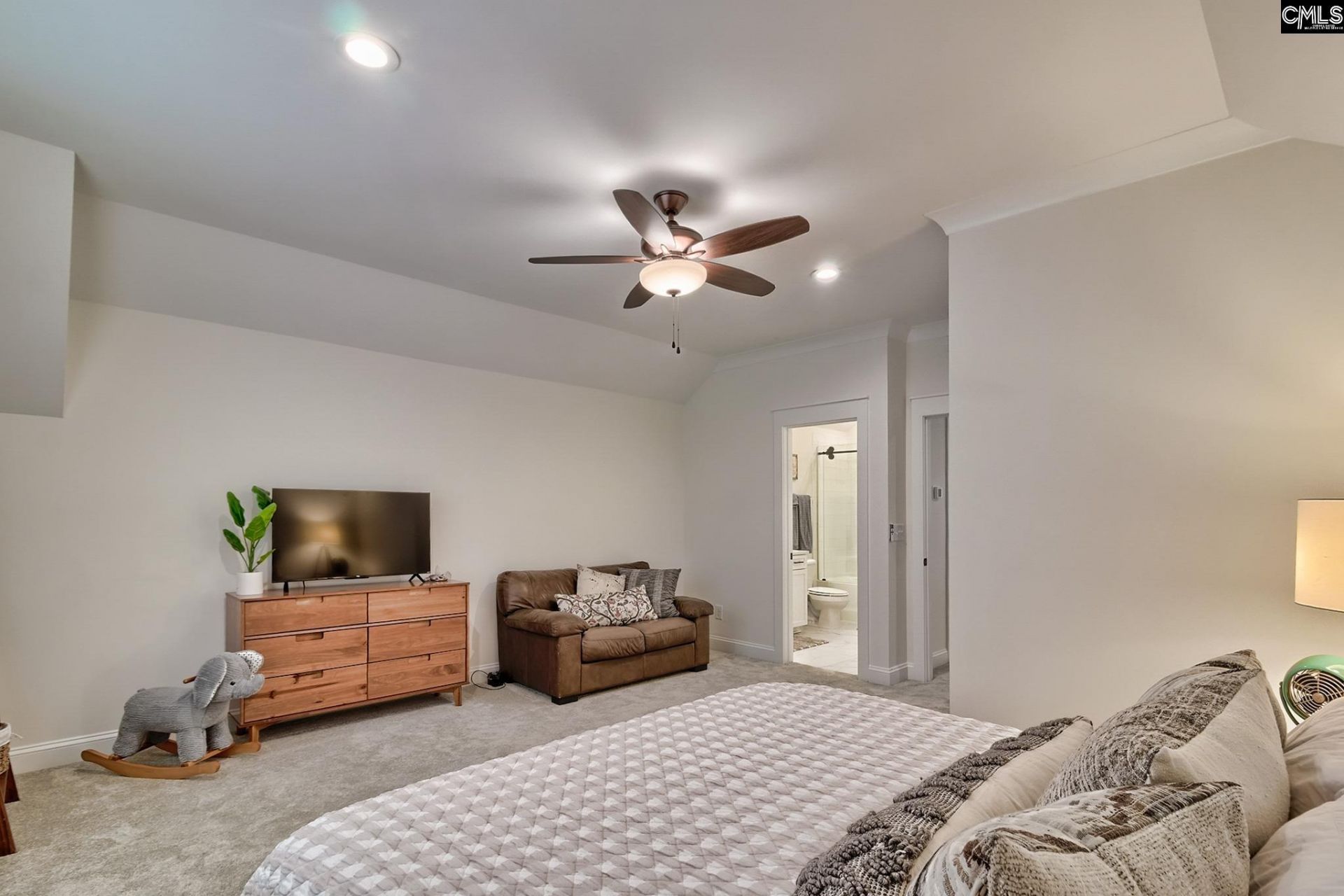 211 Clayborn Drive  Photo 31