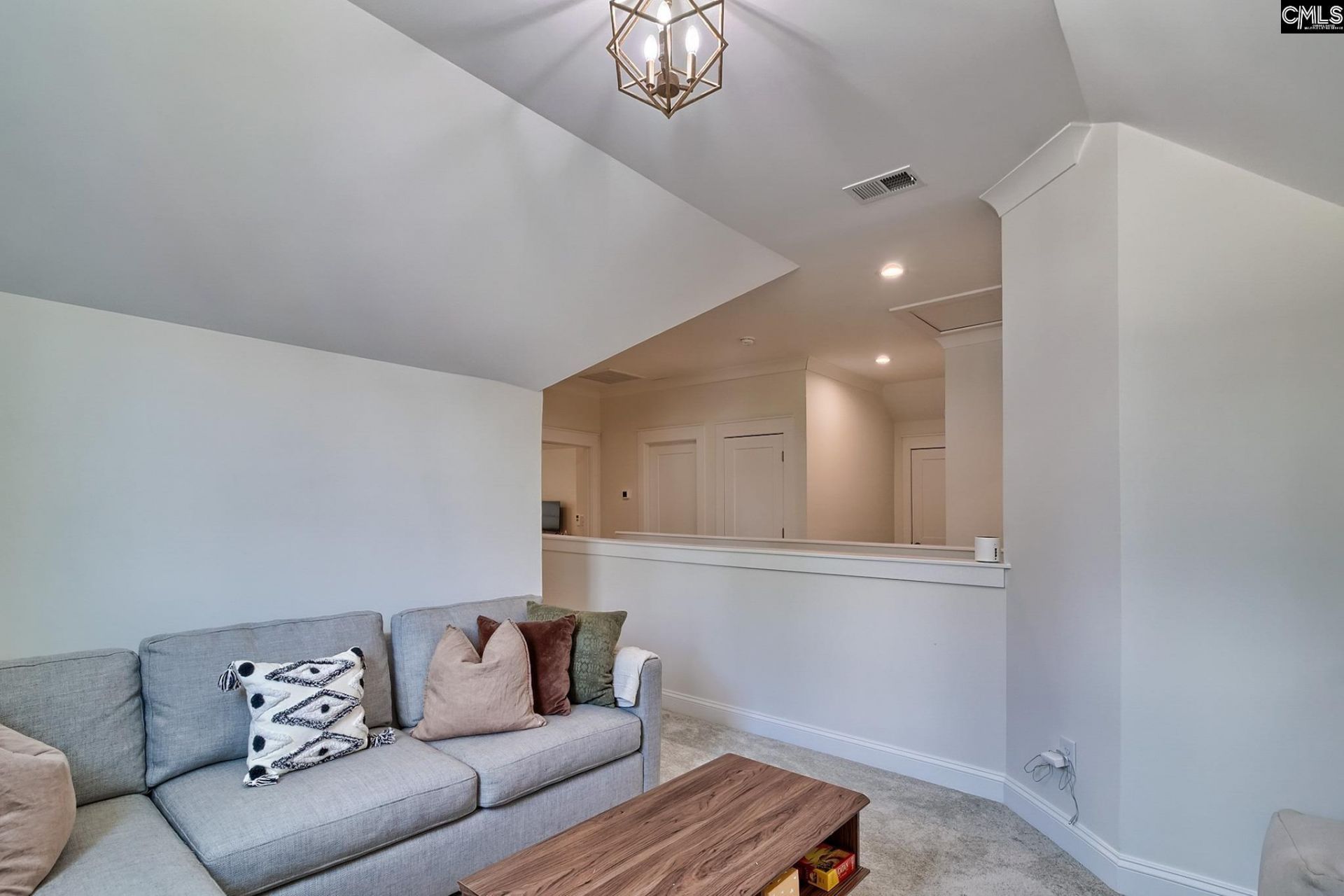 211 Clayborn Drive  Photo 33