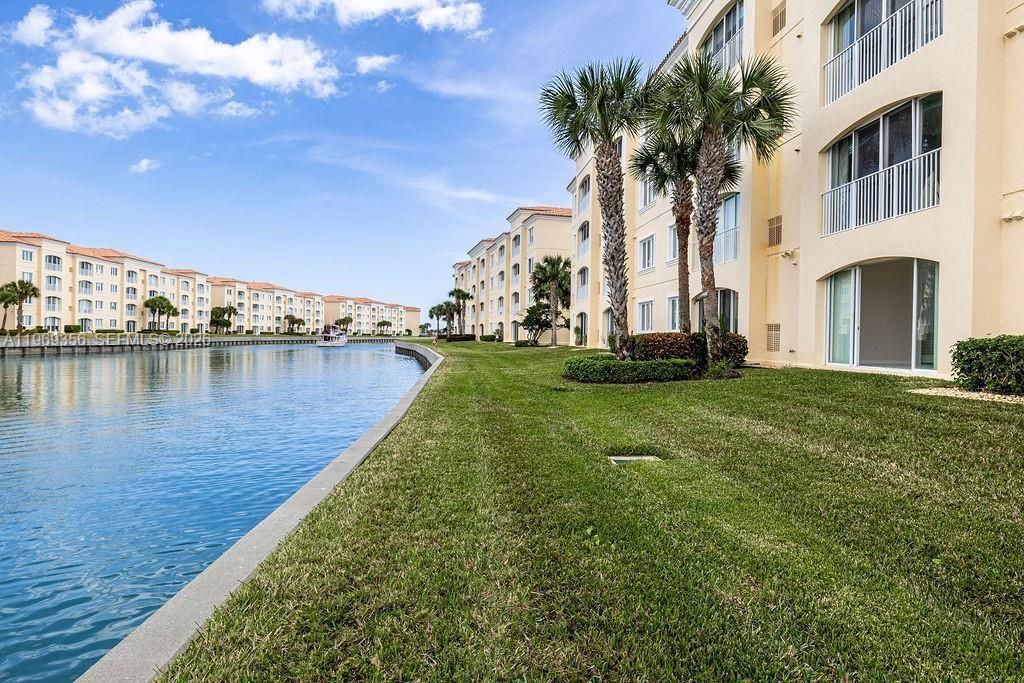 17 Harbour Isle Dr W , Unit 103, Fort Pierce, FL 34949 Photo