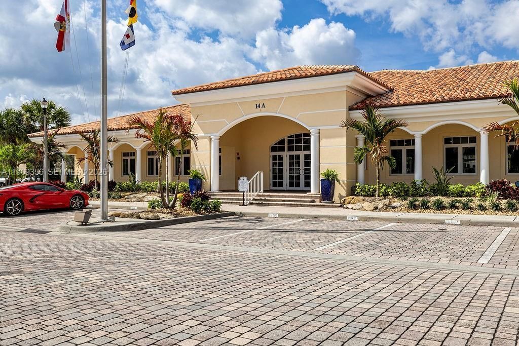 17 Harbour Isle Dr W , Unit 103, Fort Pierce, FL 34949 Photo
