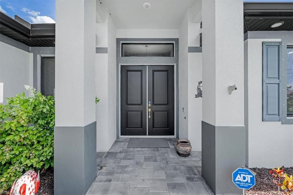 1504 NW 17th Ter , Cape Coral, FL 33993 Photo