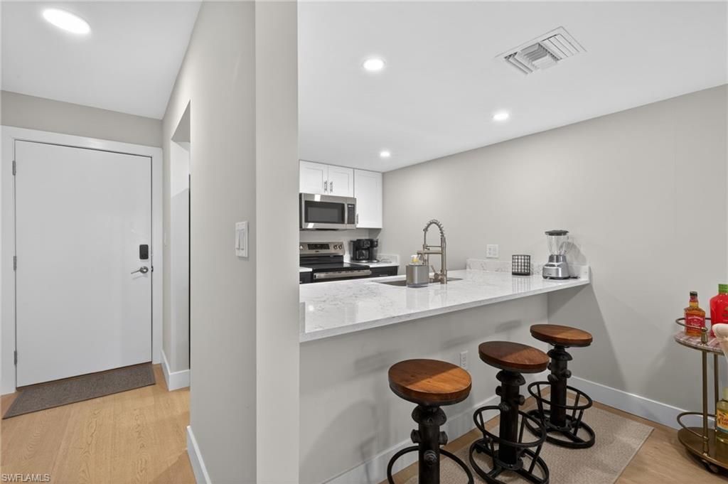 200 Lenell Rd, Unit 212, Fort Myers Beach, FL 33931 Photo