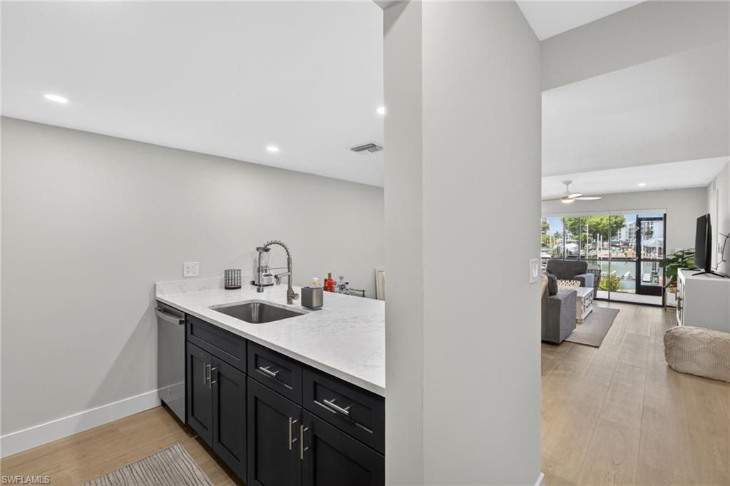 200 Lenell Rd, Unit 212, Fort Myers Beach, FL 33931 Photo