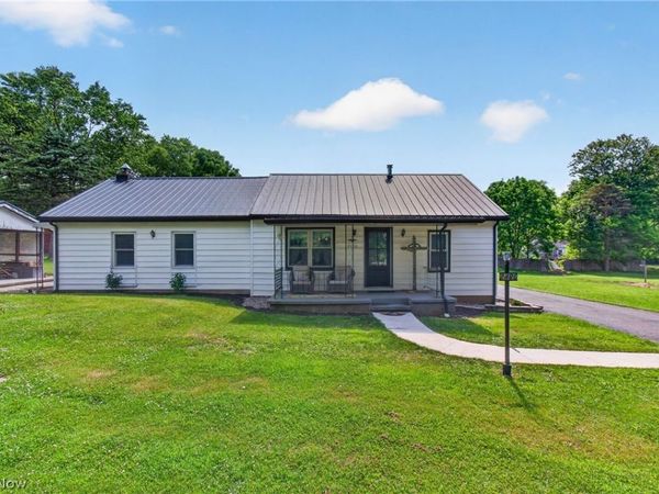 2480 Deerford Avenue SW, Massillon, OH 44647
