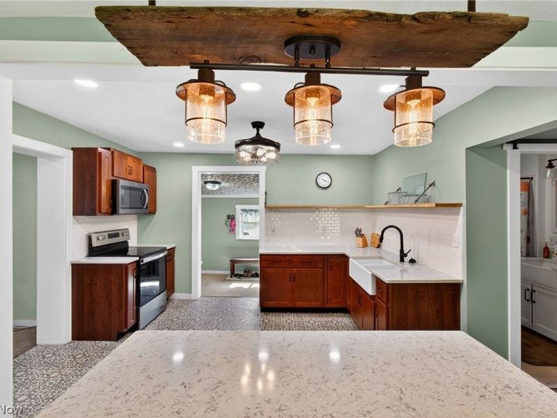 2480 Deerford Avenue SW, Massillon, OH 44647 Photo 9