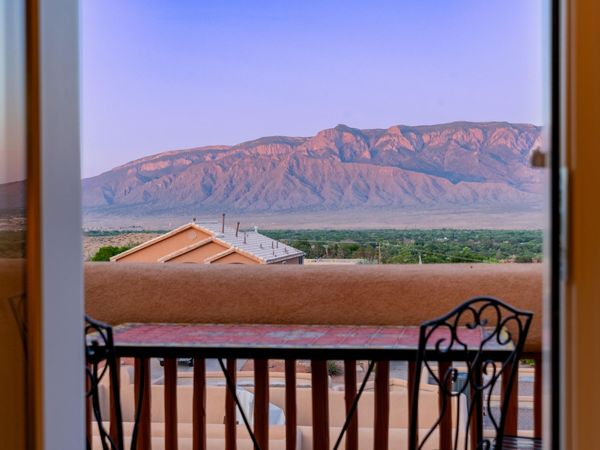 1408 Wilkes Way SE, Rio Rancho, NM 87124