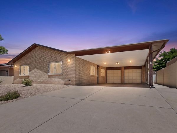 2412 Hiawatha Drive NE, Albuquerque, NM 87112