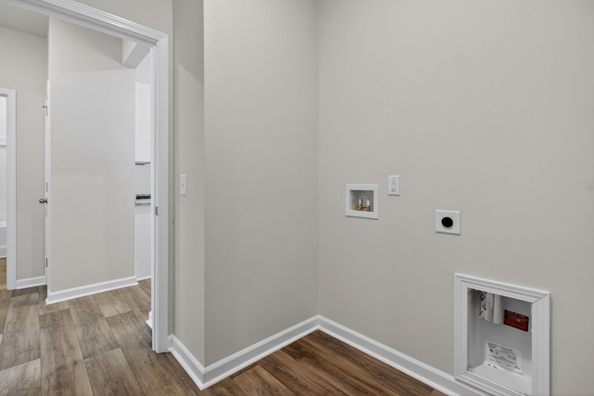 364 Pine Crest View Drive Photo 16
